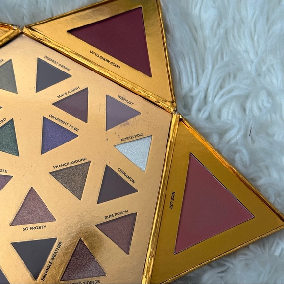 Too Faced Christmas Eye Shadow - Picture 7 of 8